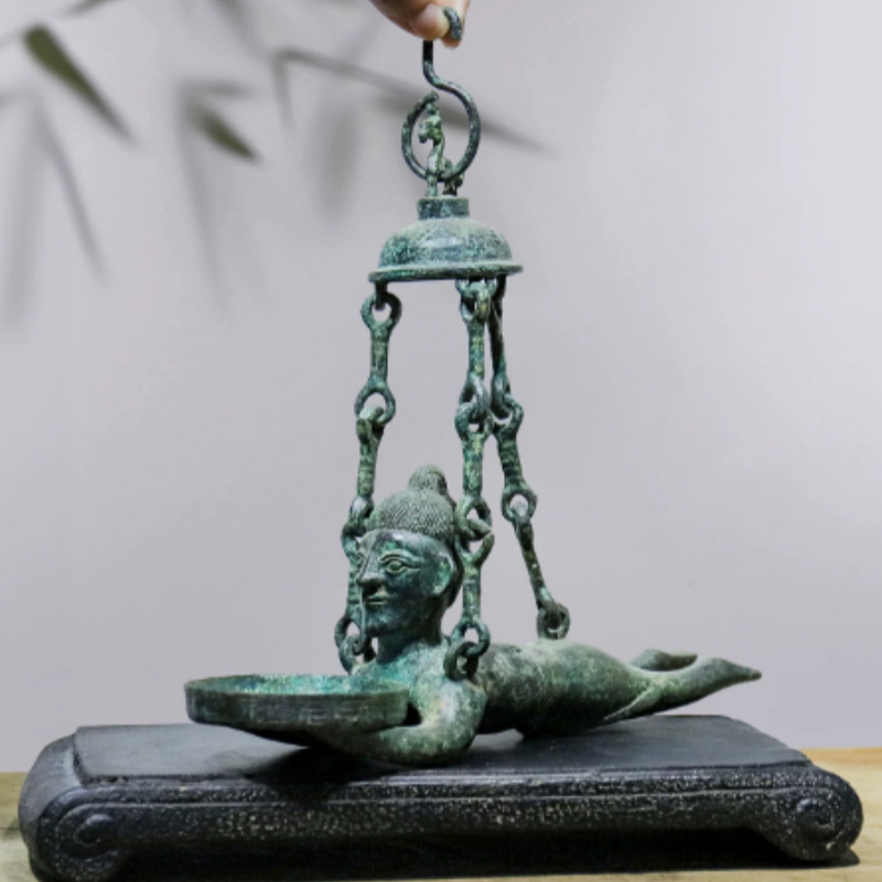 Collectible Vintage Lamps - Luminária Pendente Figurativa de Bronze Vintage
